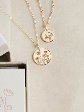Poppy August Birth Flower Dainty Charm Necklace